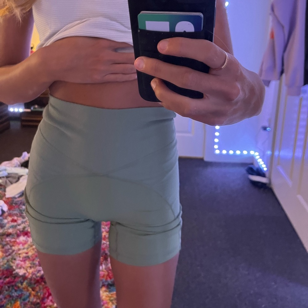 GREEN ARIE BIKER SHORTS